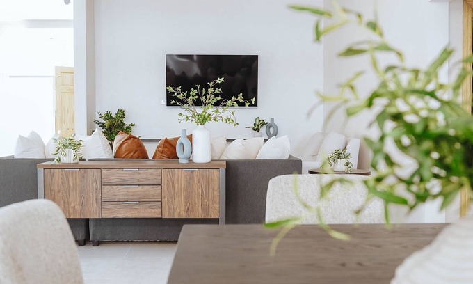 Hope Bay House | Blissful Tides