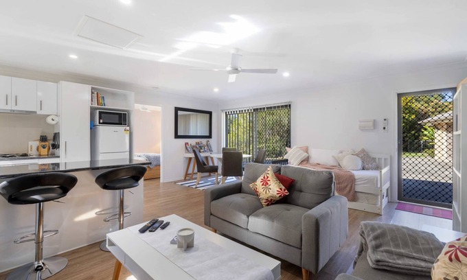 Beerwah House | Bloomfield Villa! - Breakfast Deal