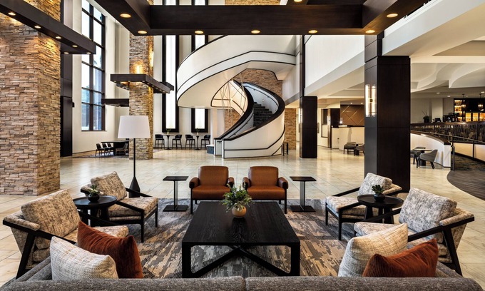 Normal Hotel | Bloomington-Normal Marriott Hotel & Conference Center