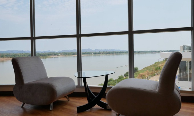 Nakhon Phanom Hotel | Blu Hotel Nakhon Phanom