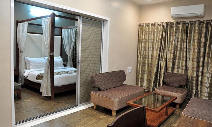 Valsad Hotel | Blue Bells