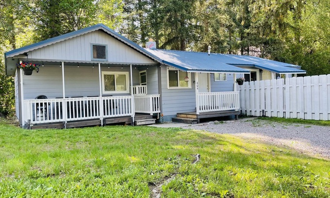 Martin City Condo | Blue Bird Bungalow