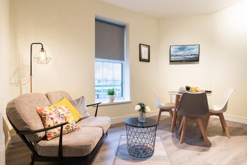 Newcastle Apartment | Blue Door Apartments