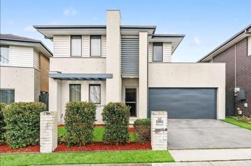 Penrith Villa | Blue Haven Retreat - Thornton Central 60