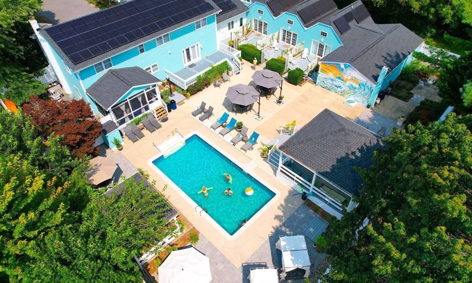 Rehoboth Beach Hotel | Blue Heron Room - Pool, Hot Tub, Sauna