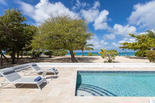 Plum Bay House | Blue Horizon Beach Bungalow