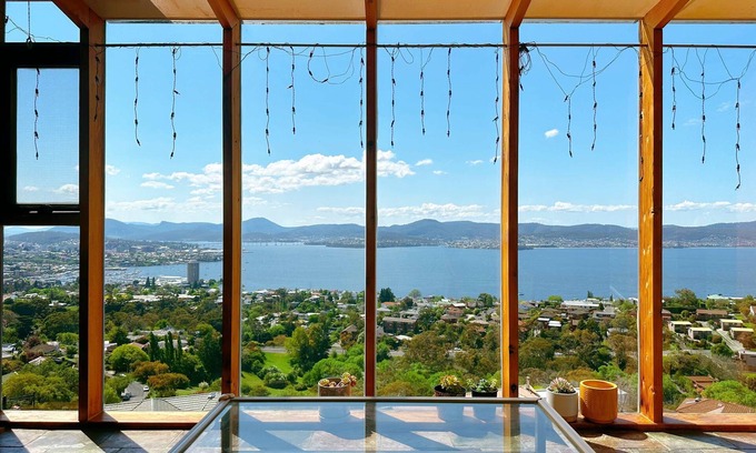 Sandy Bay House | Blue Horizon Retreat - Close to CBD&Airport