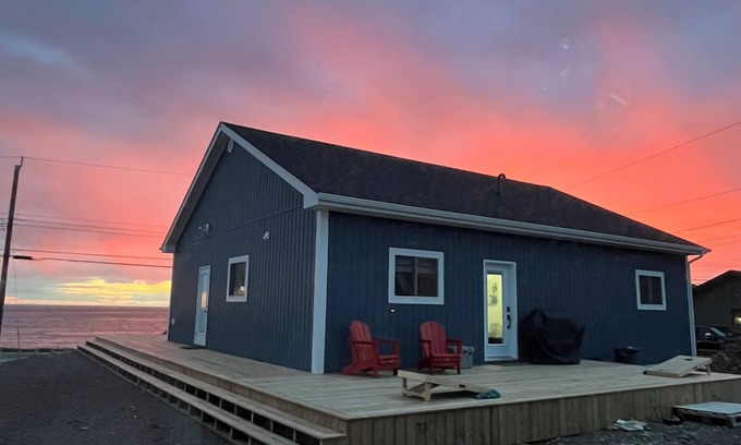 Twillingate House | Blue Jellybean: Great ocean views and close to town