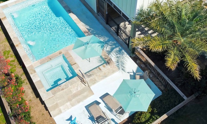 Pirates Beach House | Blue Lagoon Resort