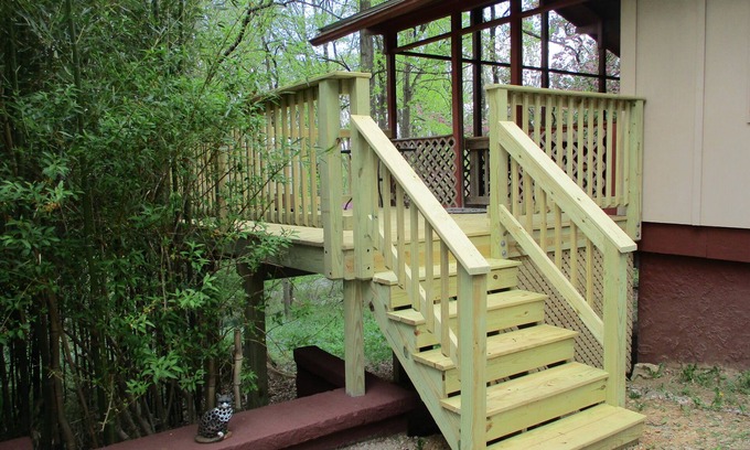 Front Royal Cabin | Blue Mountain Cabin, secluded, perfect for couples, near main road