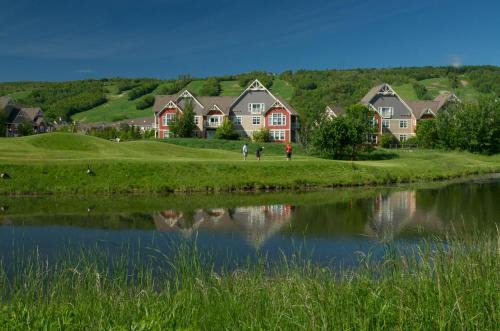 The Blue Mountains Hotel | Blue Mountain Resort Home Collection