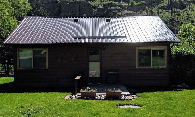 Nye Cabin | Blue ribbon trout fishing on the Stillwater River
