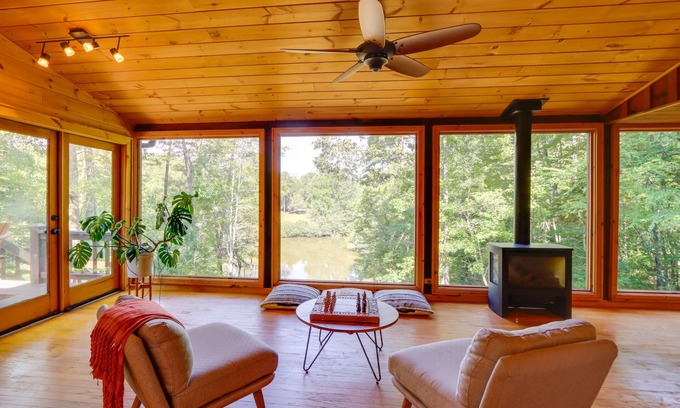 My Mountain Cabin | Blue Ridge Cabin w/Hot Tub & Private Lake!