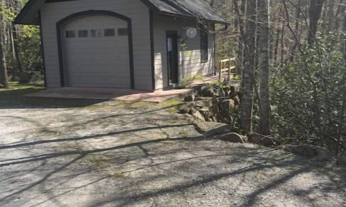 Cullowhee Cabin | Blue Ridge Mountain retreat