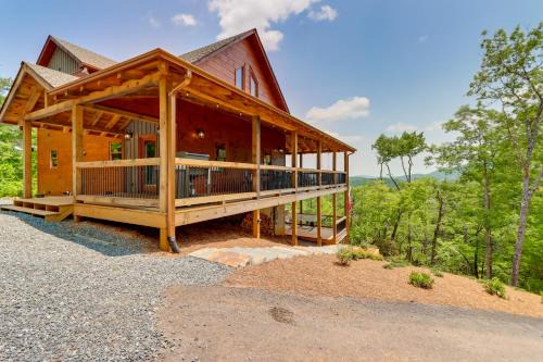 Epworth House | Blue Ridge Vacation Rental with Deck and Game Room!