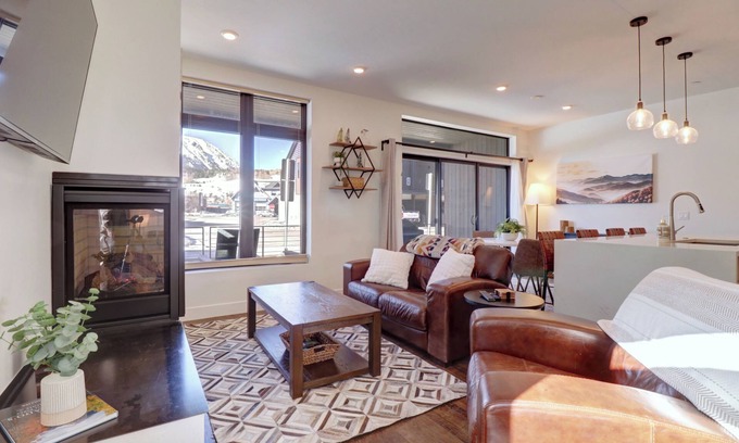 Willow Grove Condo | Blue River Condo with Hot tub 515