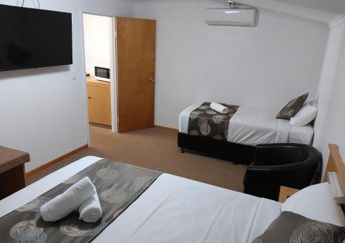 Maryborough Hotel | Blue Shades Motel