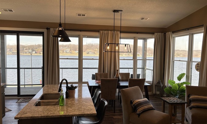 Port Byron Condo | Blue Suede Suites North