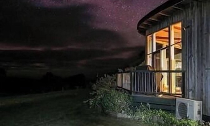 Johanna Cottage | Blue Wren Cottage on the Great Ocean Road.