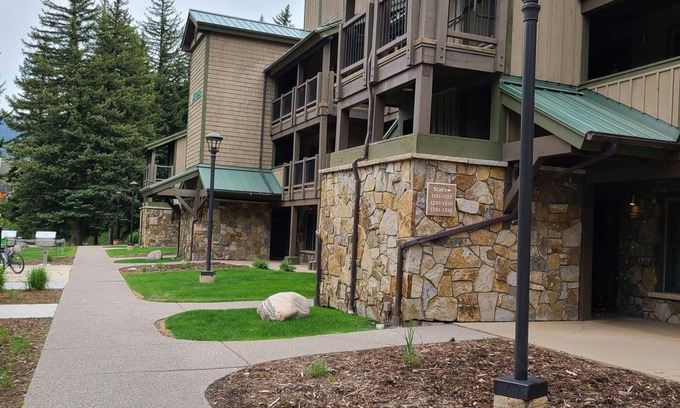 Vail Resort | Bluegreen's StreamSide at Vail