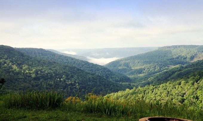 Monteagle House | Bluff House — Outstanding View | Renovated Luxé | Waterfalls, Hikes & Caverns Near By