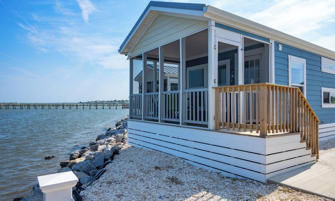 Chincoteague House | Blufin Bungalows & Marina