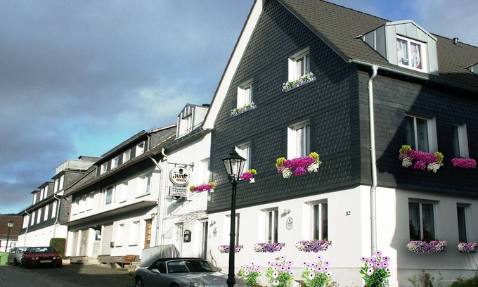 Bergneustadt Hotel | Blumenhotel