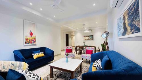 Saket Apartment | BluO 3BHK Saket CityWalk Mall - Lift, Balcony, Parking