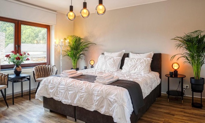 Lanklaar Bed & Breakfast | BnB Pastel -B&B Breakfast Included-