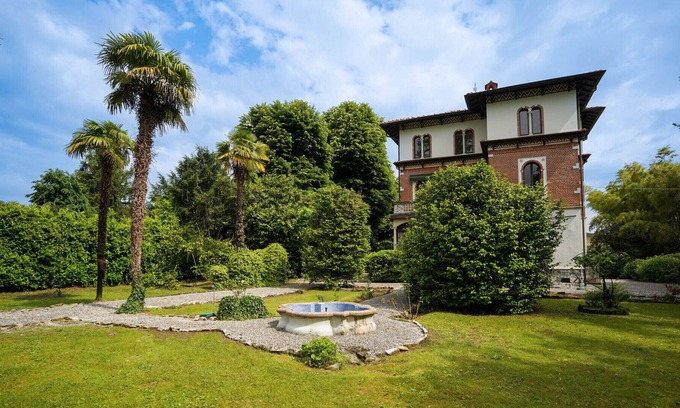 Monate Villa | Bnbook Villa Evelina