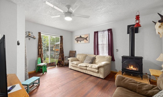 Central - Terry House | Bo's Howard Hideaway | Hot Tub | Fenced Yard