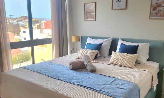 Mindelo Apartment | Boa Mindelo Azul T1,Free Wi-Fi, King-size bed, Smart TV