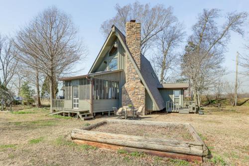 Tiptonville House | Boat Dock on Reelfoot Lake Tiptonville Retreat