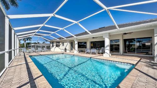 Yacht Club Villa | Boaters Dream S. Terr Pool Yacht Club Boating