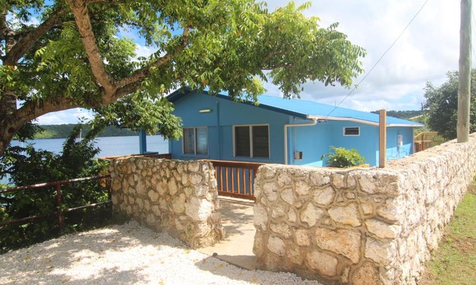 Neiafu Apartment | Boathouse Apartments