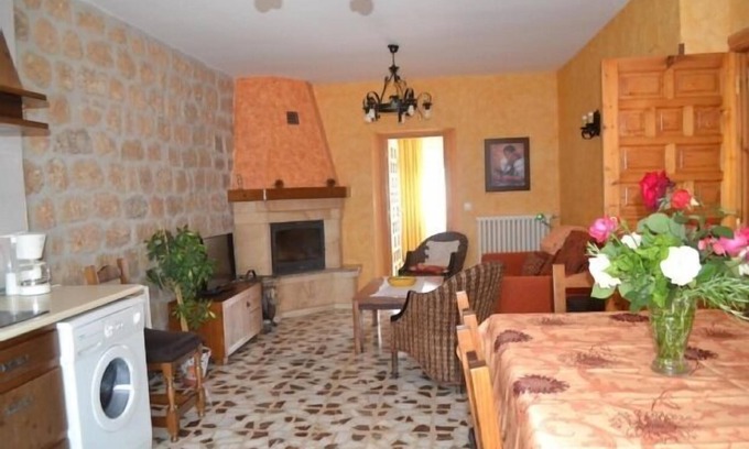 Canicosa de la Sierra Cottage | Bocanegra Rural Cottage for 10 people