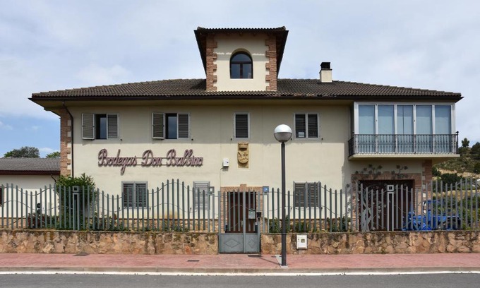 Lapuebla de Labarca House | Bodega Don Balbino
