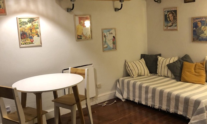 Constitucion Bed & Breakfast | Bohemian & Cozy apartment super close to tourist area!