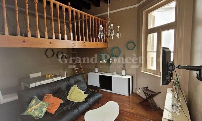 San Telmo Apartment | Bohemian spacious Charm SanTelmo large groups and families