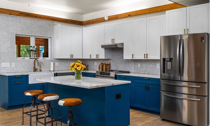 Cherrywood House | Boho-Ranch Retreat in Hip East Austin w Hot Tub and Cowgirl pool.