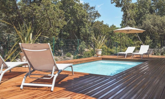 Orgnac-l'Aven House | Bois Flotté gîte with all comforts, private heated pool, bowling green, parking.