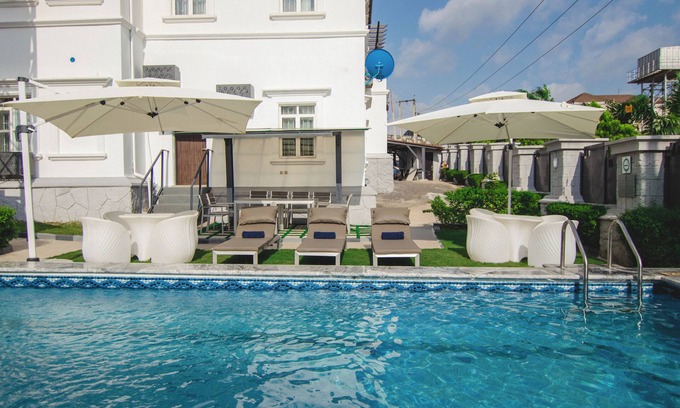 Orozo Hotel | BON Hotel Asokoro Residence provides accommodation and other amenities.