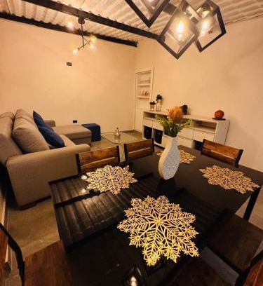 Ambato House | Bonanza House