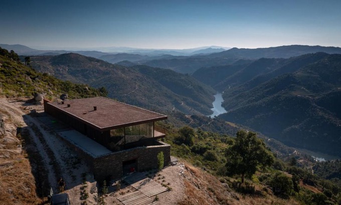 Alijo Cabin | BONELLI HOUSE