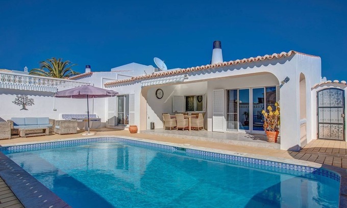 Mato Serrao Villa | Bonita · Ideal Villa for Families and Couples