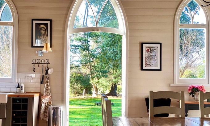 Panmure House | BookLovers Creatives Romantic Luxe Retreat Great Ocean Road Region on Acreage