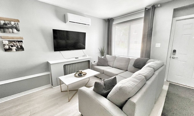 Walkerville Apartment | Bootleggers Bunker in Historic Walkerville 2BD/1BA
