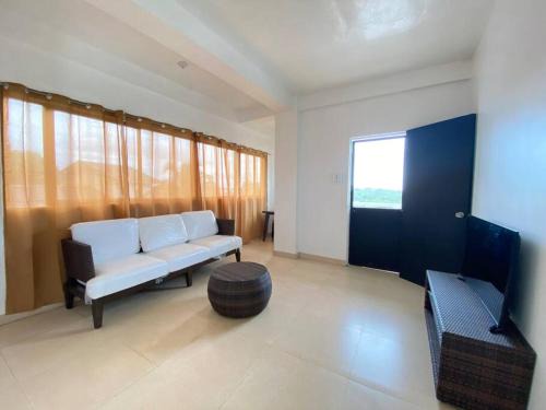 Manoc-Manoc Apartment | Boracay apartment 4th floor with ocean views