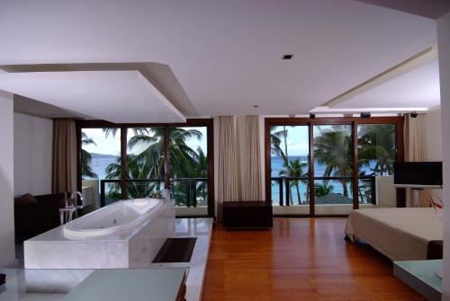 Manoc-Manoc Resort | Boracay Beach Houses
