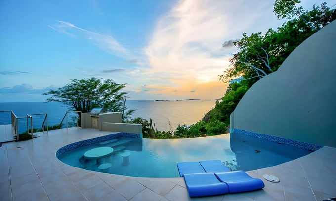Great Cruz Bay Villa | Bordo Mare Luxury Oceanfront, Heated Saltwater Pool, 100% A/C, 8 min to Cruz Bay